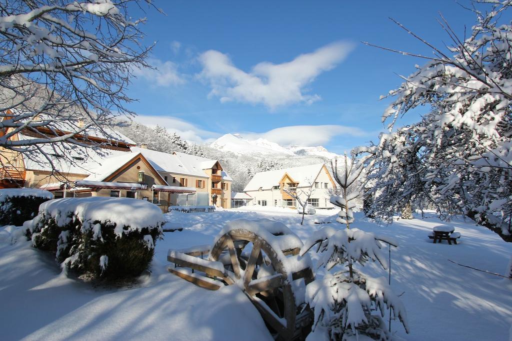 La Neyrette Hotel Saint-Disdier-en-Devoluy Exterior photo